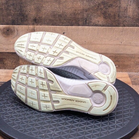 UNDER ARMOUR LIGHTNING 2 WOMENS ATHLETIC SHOES RUNNING WALKING TRAIN GRAY SZ 8.5 - Picture 4 of 9